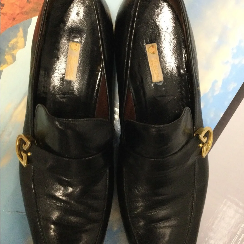 Gucci Black Leather Loafers with Gold G Buckle